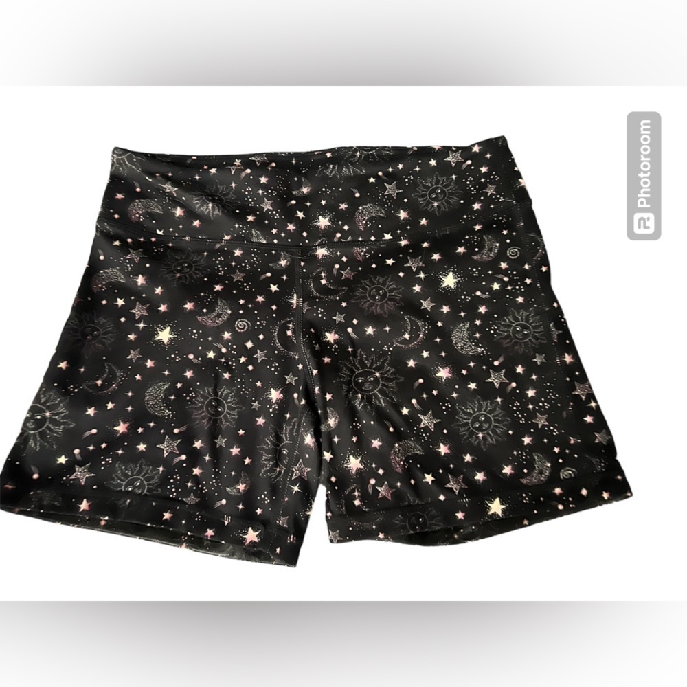 I am becoming 3 inch shorts no ride celestial print moon stars size large
